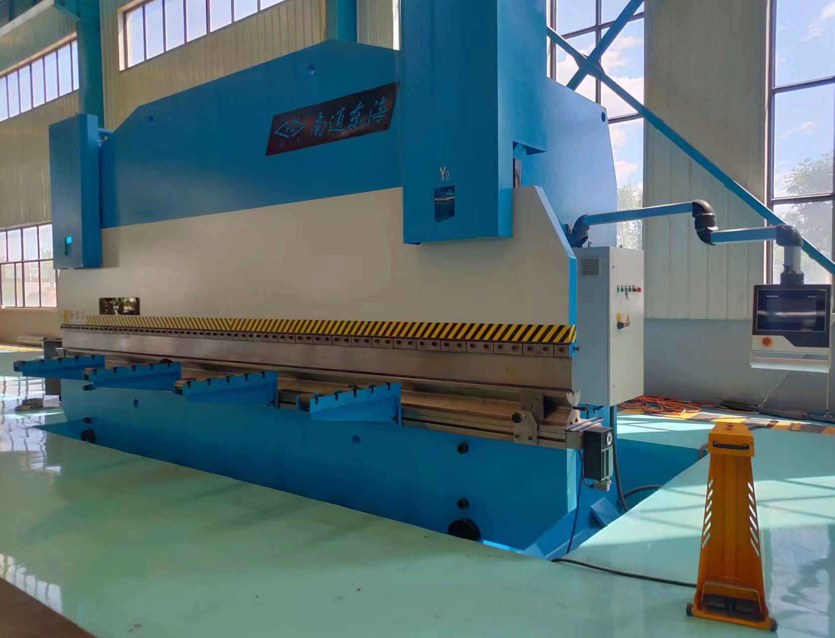 500T6000 CNC BENDING MACHINE